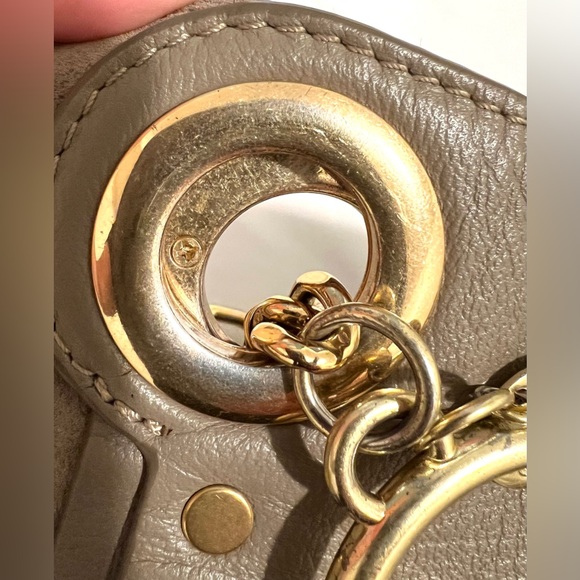 CHLOÉ
See by Chloé Leather tote - Picture 8 of 15